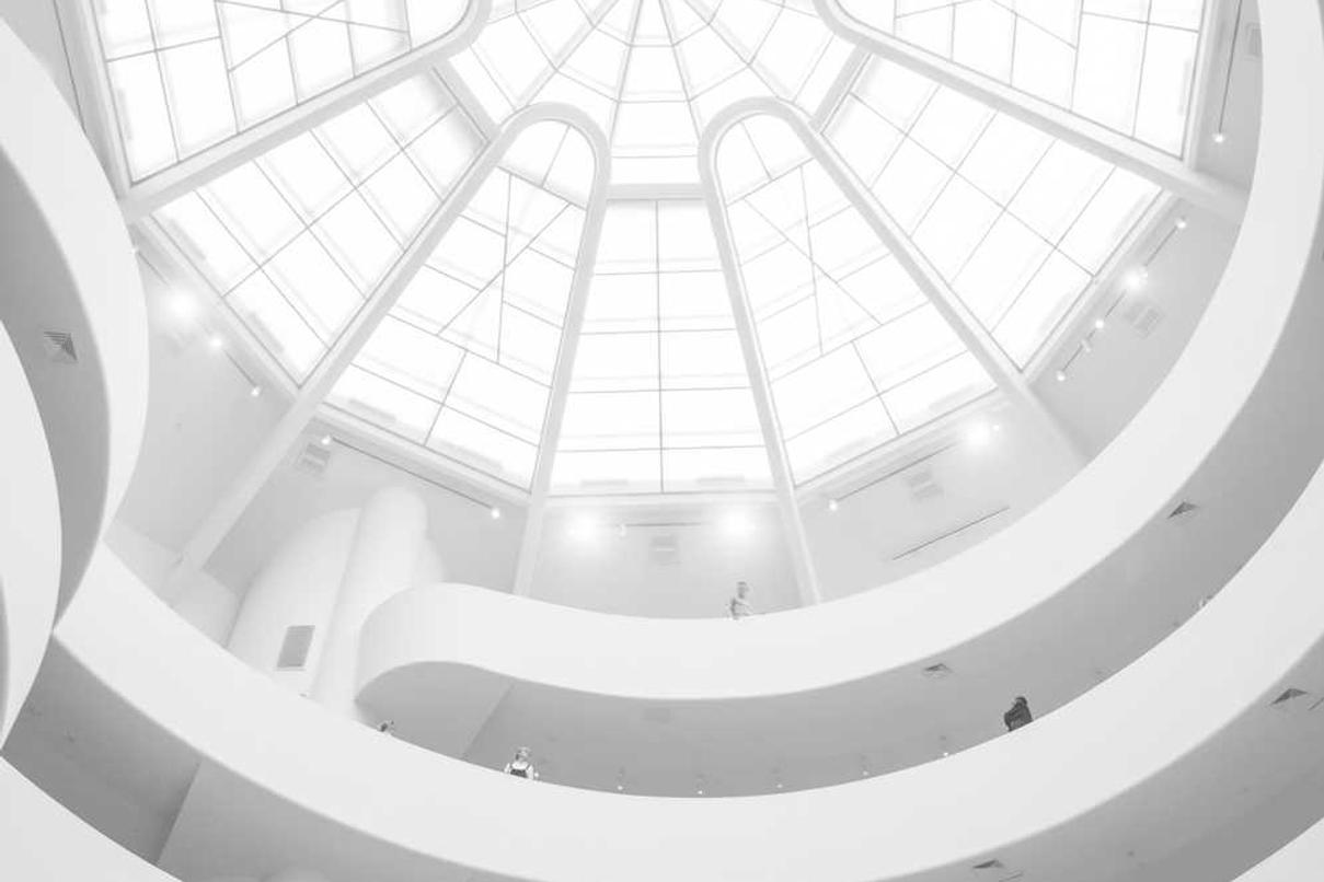 Praesentium est numquam facere at